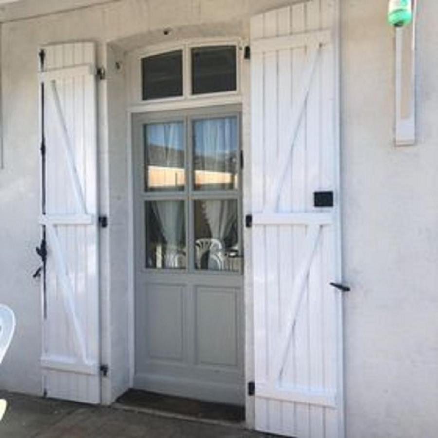Gite Des Roses Oradour-Fanais Kültér fotó